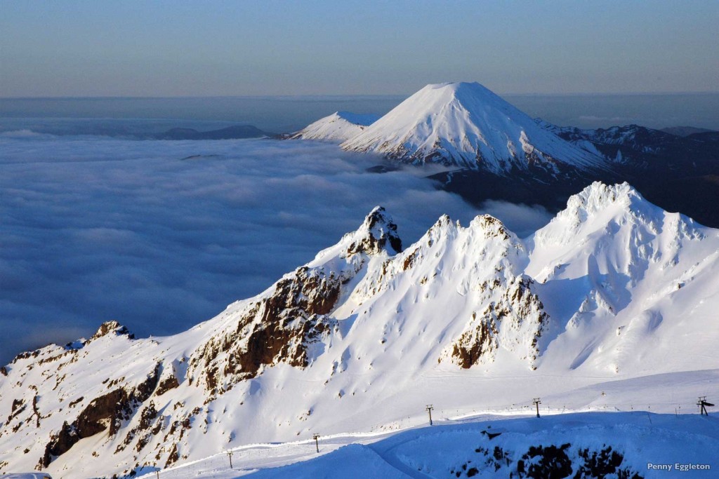 Mt Ruapehu scenic flight - New Zealand Guided Tours